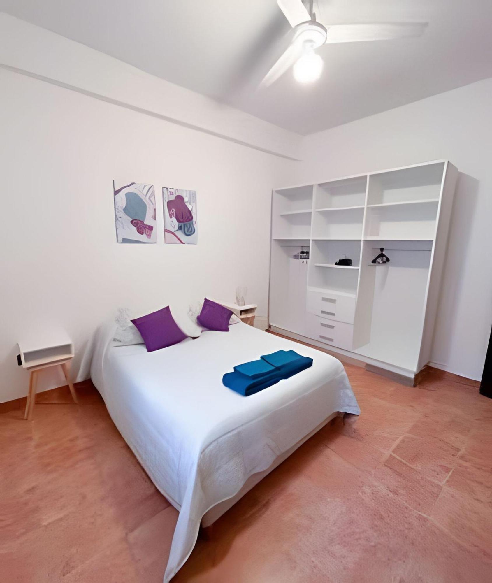 La Casita Amarilla En *